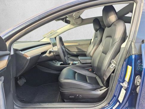 Used 2021 Tesla Model 3 Standard Range Plus RWD image 16