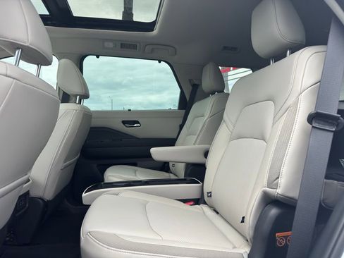 New 2026 Nissan Pathfinder SL AWD/4WD image 13