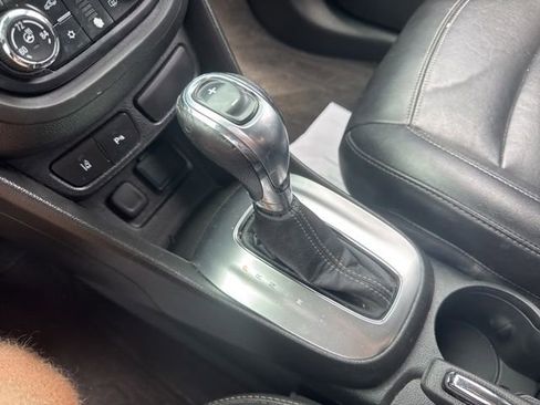 Used 2016 Buick Encore Premium AWD/4WD image 21