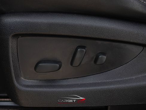 Used 2017 GMC Yukon Denali w/ Open Road Package image 39