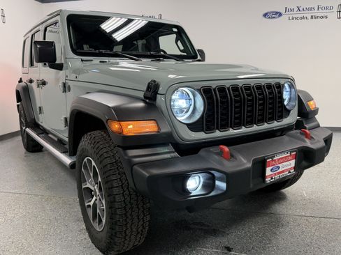 Used 2024 Jeep Wrangler Sport S image 37