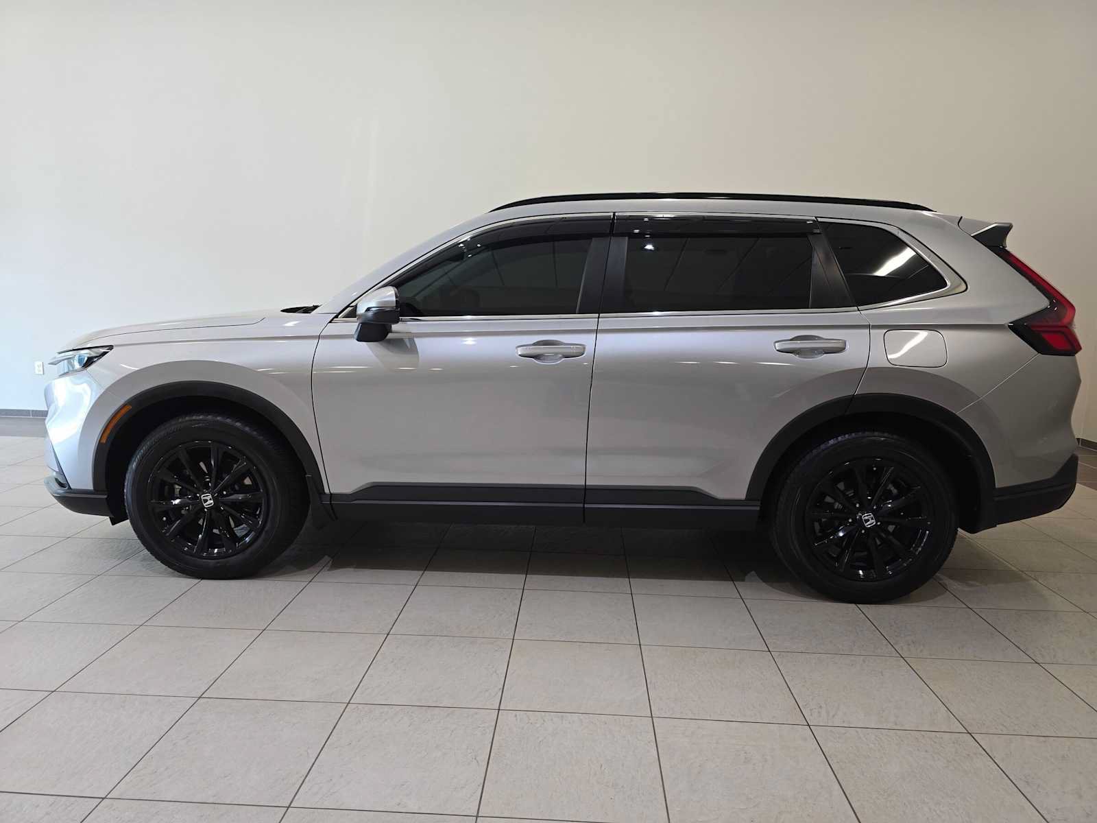Used 2024 Honda CR-V EX image 3