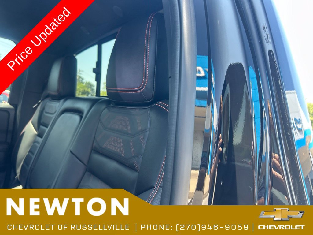 Used 2025 Nissan Frontier 2WD Crew Cab image 33