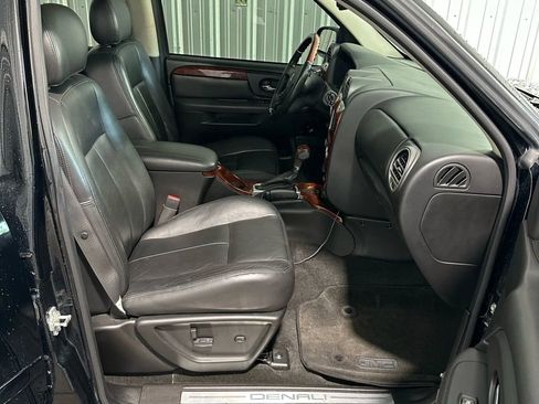 Used 2009 GMC Envoy Denali w/ Sun And 6-Disc Cd Package image 21