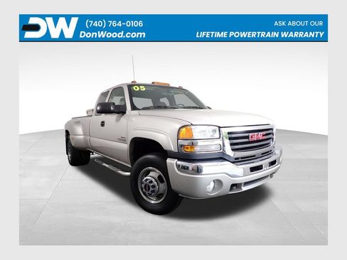 Used 2005 GMC Sierra 3500 SLE w/ Heavy-Duty Power Package AWD/4WD image 1