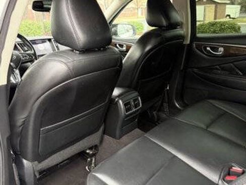 Used 2018 INFINITI Q50 Luxe image 22