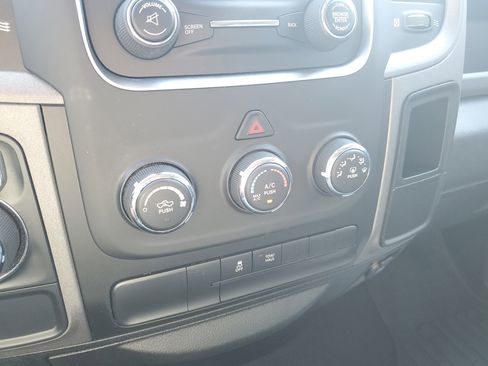 Used 2019 RAM 1500 Express image 21