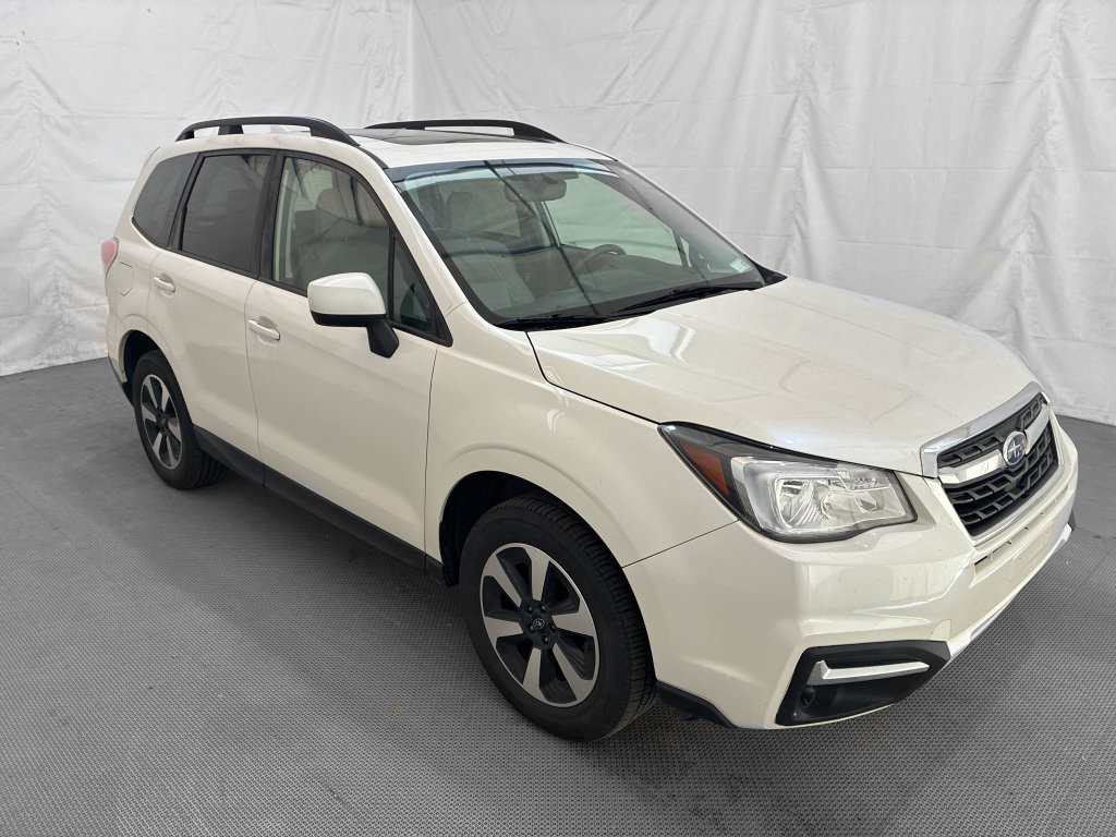 Used 2017 Subaru Forester 2.5i Premium w/ All-Weather Package AWD/4WD image 8