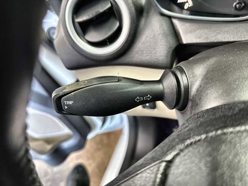 Used 2016 Ford Fiesta SE image 23