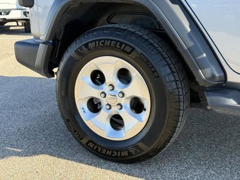 Used 2020 Jeep Wrangler Unlimited Sport S image 11