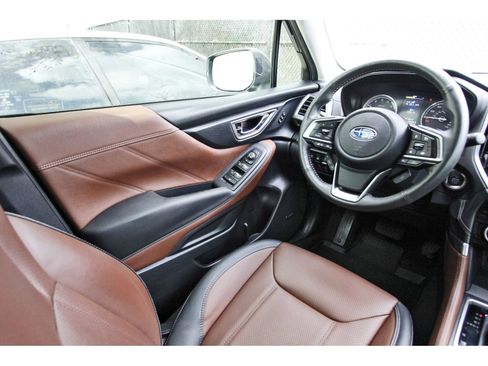 Used 2023 Subaru Forester Touring w/ Popular Package #3 image 8