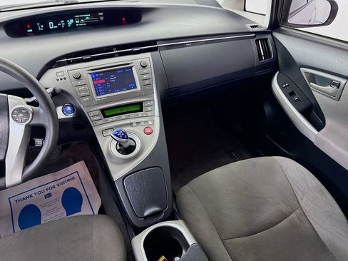 Used 2015 Toyota Prius Three FWD image 27