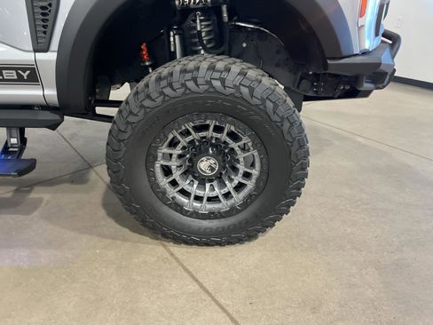 Used 2024 Ford F250 Lariat w/ Lariat Ultimate Package image 39