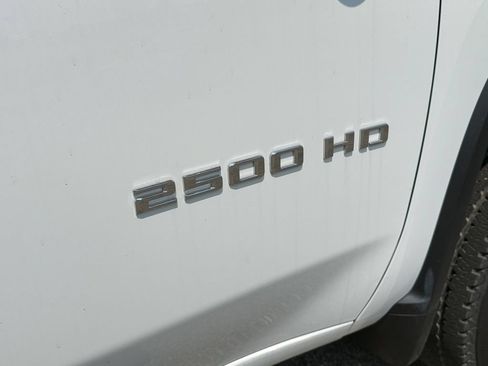 Used 2025 Chevrolet Silverado 2500 LT w/ Convenience Package AWD/4WD image 46