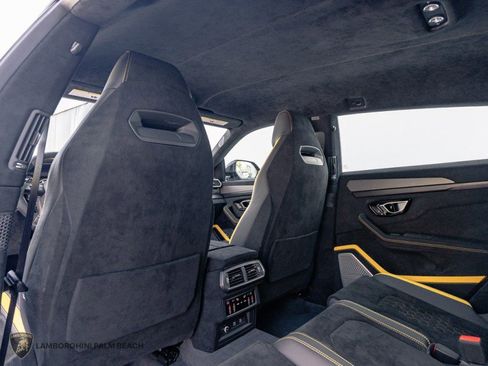 Used 2023 Lamborghini Urus Performante AWD/4WD image 37