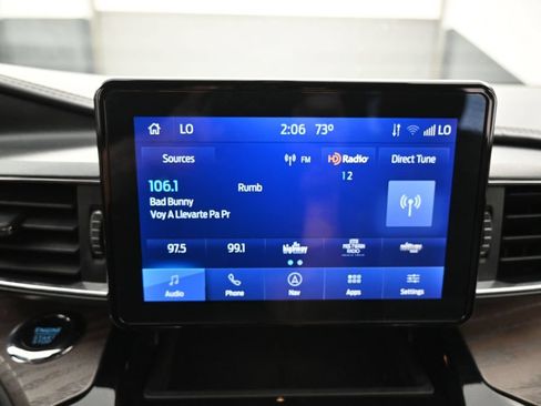 Used 2022 Ford Explorer Platinum AWD/4WD image 13