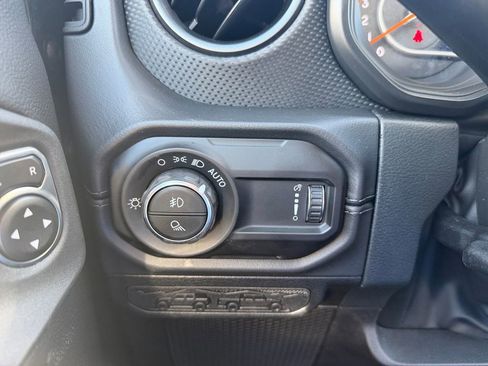 New 2026 Jeep Gladiator Rubicon image 18