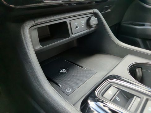 Used 2025 Honda Pilot TrailSport image 20