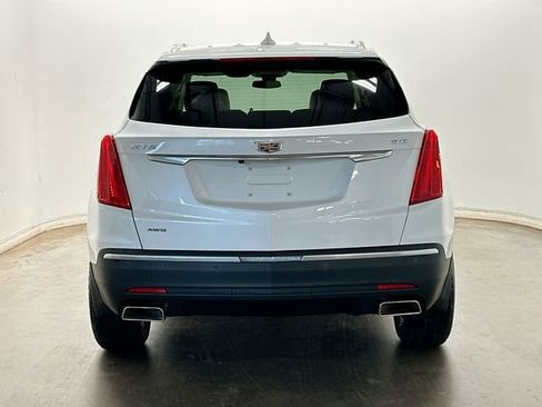 Used 2018 Cadillac XT5 Luxury w/ Driver Awareness Package AWD/4WD image 4