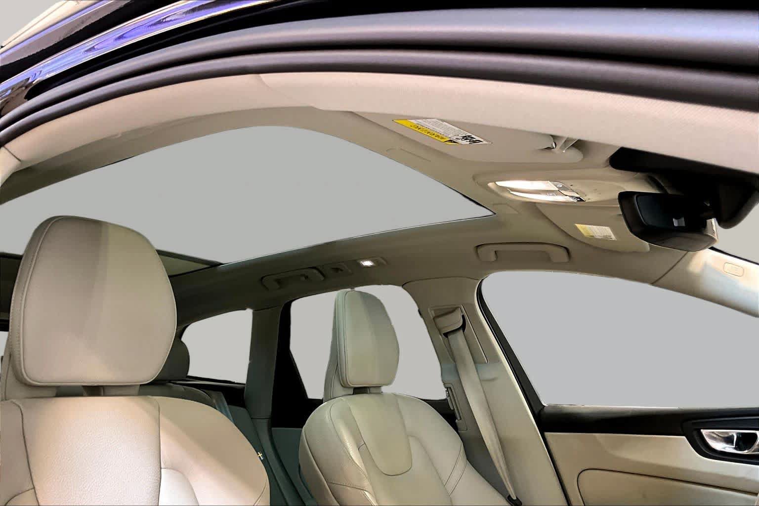 Certified 2024 Volvo XC60 B5 Core w/ Protection Package Premier AWD/4WD image 14