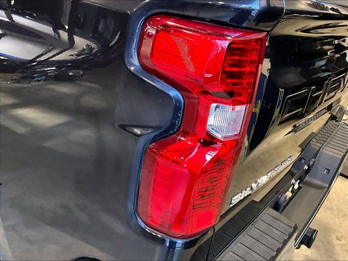 Used 2024 Chevrolet Silverado 1500 LT image 35