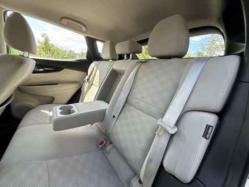 Used 2020 Nissan Rogue Sport SV w/ All-Weather Package FWD image 26