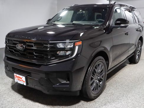 Used 2025 Ford Expedition Platinum w/ Stealth Performance Package AWD/4WD image 35