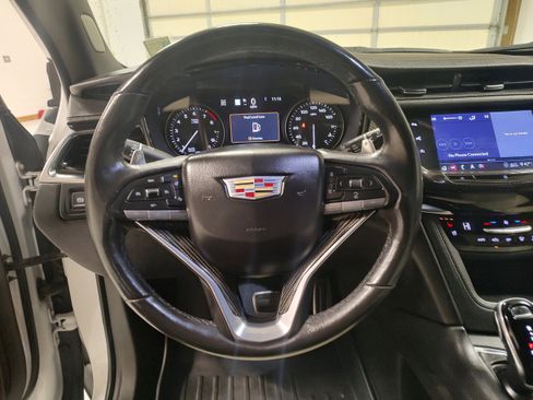 Used 2020 Cadillac XT6 Sport image 5