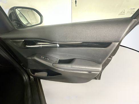 Used 2025 Kia Seltos S image 31