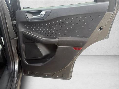 Used 2020 Ford Escape SE FWD image 25