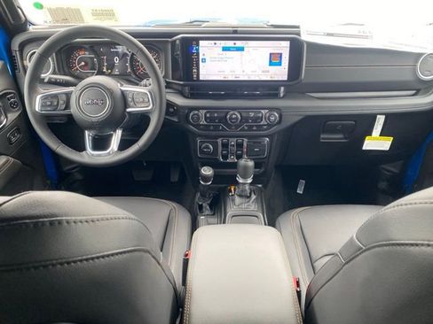 New 2026 Jeep Wrangler Sahara image 34