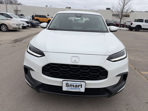 Certified 2023 Honda HR-V LX image 2