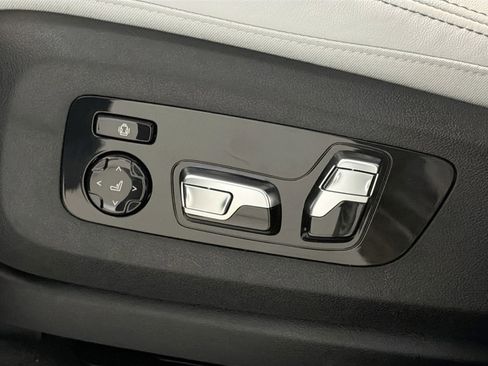 New 2026 BMW X5 xDrive50e w/ M Sport Package image 25