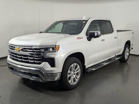 Used 2023 Chevrolet Silverado 1500 LTZ w/ Technology Package AWD/4WD image 4