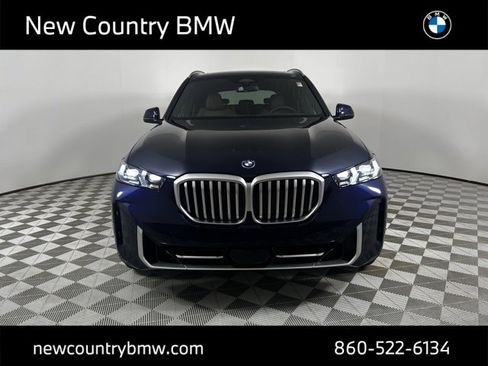New 2026 BMW X5 xDrive50e image 2