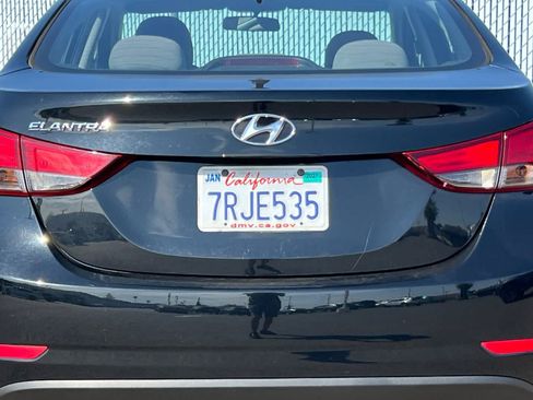 Used 2016 Hyundai Elantra SE FWD image 22