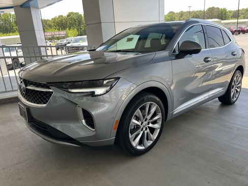 Used 2023 Buick Envision Avenir AWD/4WD image 1