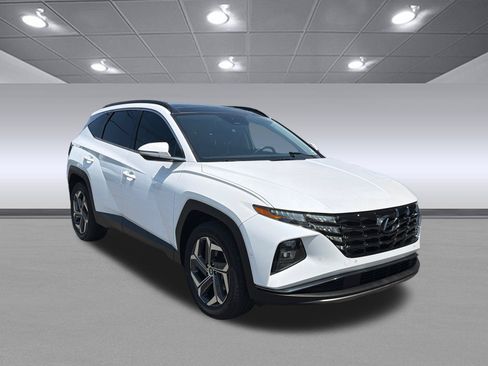 Certified 2022 Hyundai Tucson Limited AWD/4WD image 5