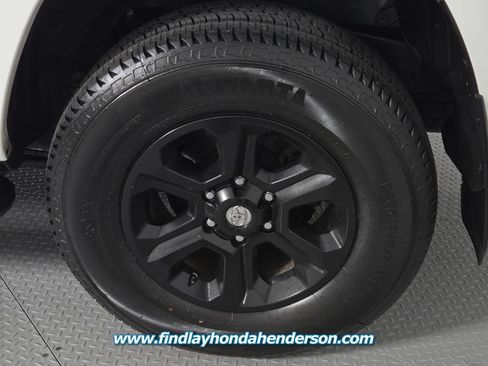 Used 2023 Toyota 4Runner SR5 Premium w/ Moonroof Package RWD image 10