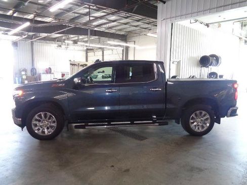 Used 2019 Chevrolet Silverado 1500 LTZ w/ LTZ Premium Package AWD/4WD image 5