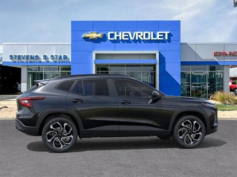New 2026 Chevrolet Trax RS image 5