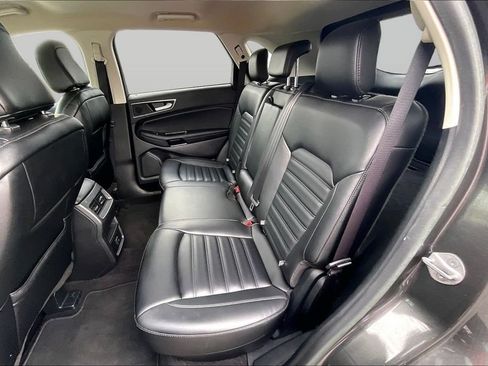 Used 2020 Ford Edge SEL FWD image 25