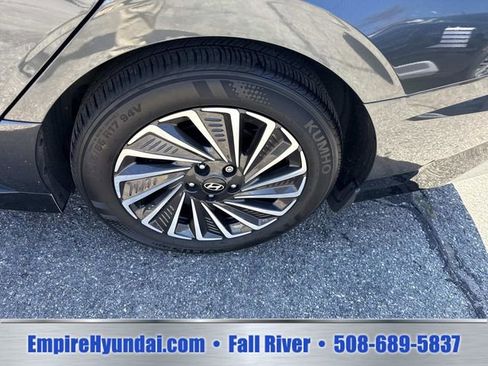 Used 2024 Hyundai Sonata SEL FWD image 12