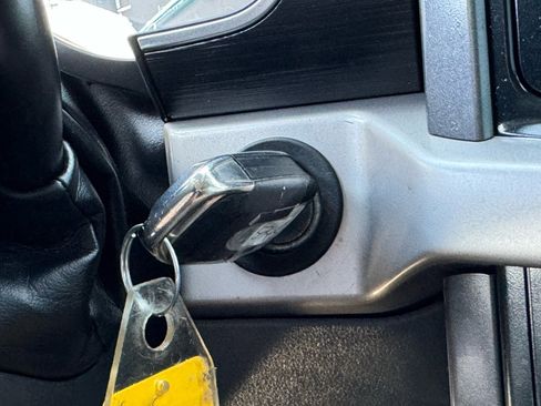 Used 2023 Ford F150 XLT image 32