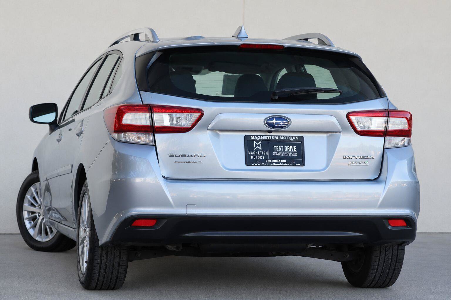 Used 2017 Subaru Impreza 2.0i Premium AWD/4WD image 9