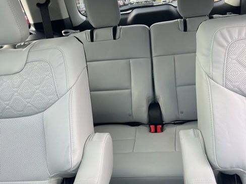 New 2026 Ford Explorer Platinum w/ LUX Leather Package image 33