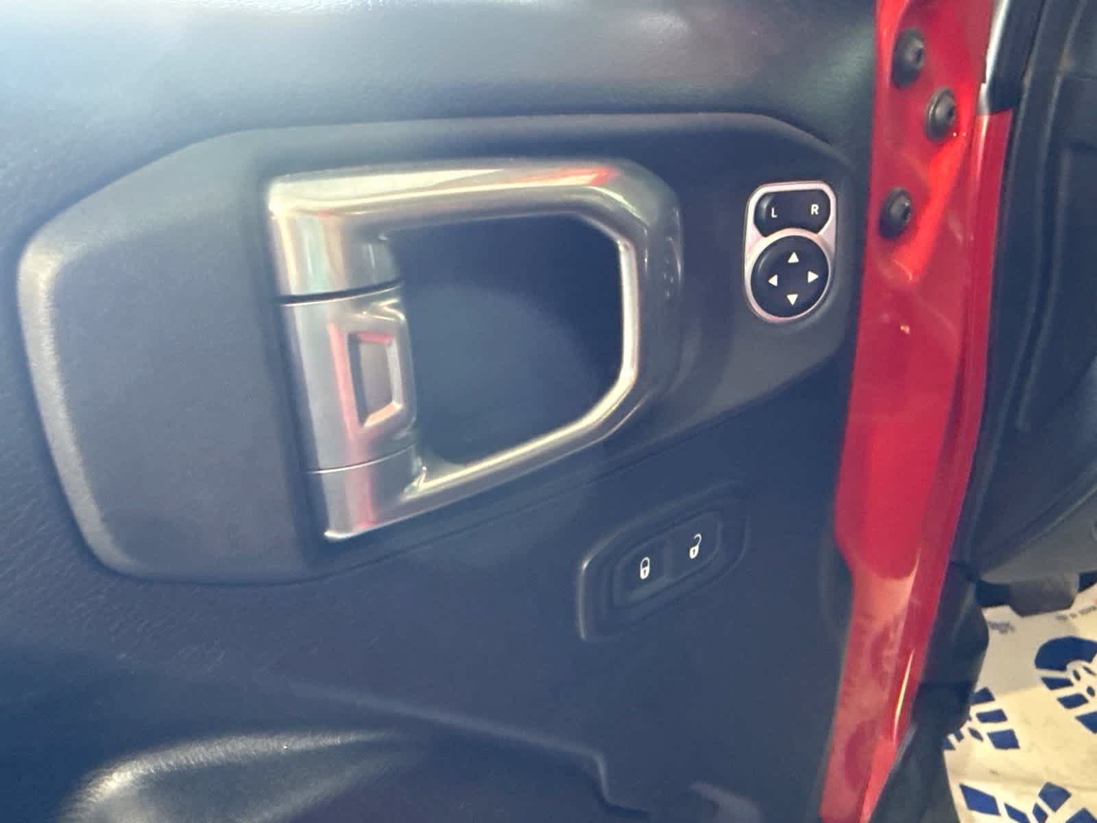 Used 2021 Jeep Gladiator Rubicon w/ LED Lighting Group AWD/4WD image 19