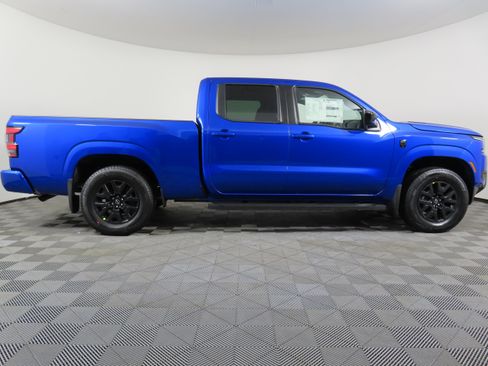 New 2026 Nissan Frontier SV image 2