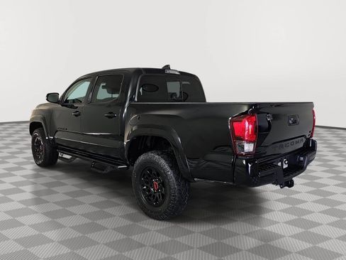 Used 2022 Toyota Tacoma SR5 w/ Technology Package RWD image 6