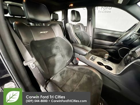 Used 2014 Jeep Grand Cherokee SRT8 w/ Luxury Group II AWD/4WD image 16
